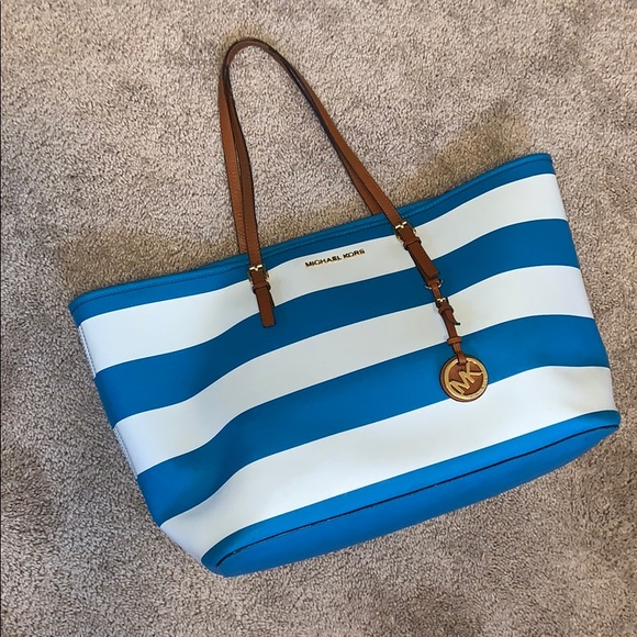 Michael Kors Handbags - 🌀SALE🌀MICHAEL KORS Tote